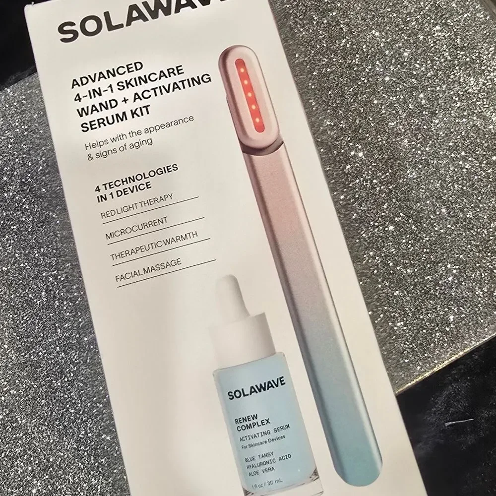 Solawave Advanced 4-In-1 Skincare‎ Wand & Activating Serum Kit